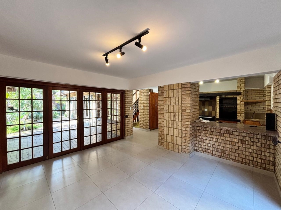 3 Bedroom Property for Sale in Mooivallei Park North West